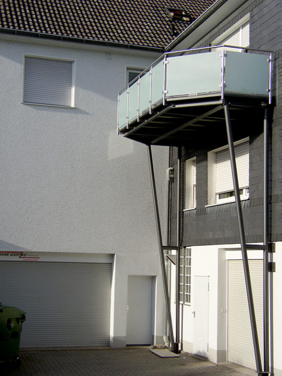 Schöne Anbaubalkone für Ihr Haus OBERBÖRSCH DESIGN